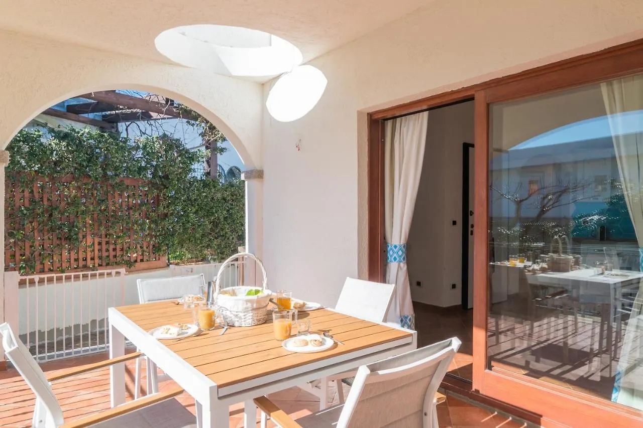Celeste House With Pool - Happy Rentals أولبيا 0*,  إيطاليا
