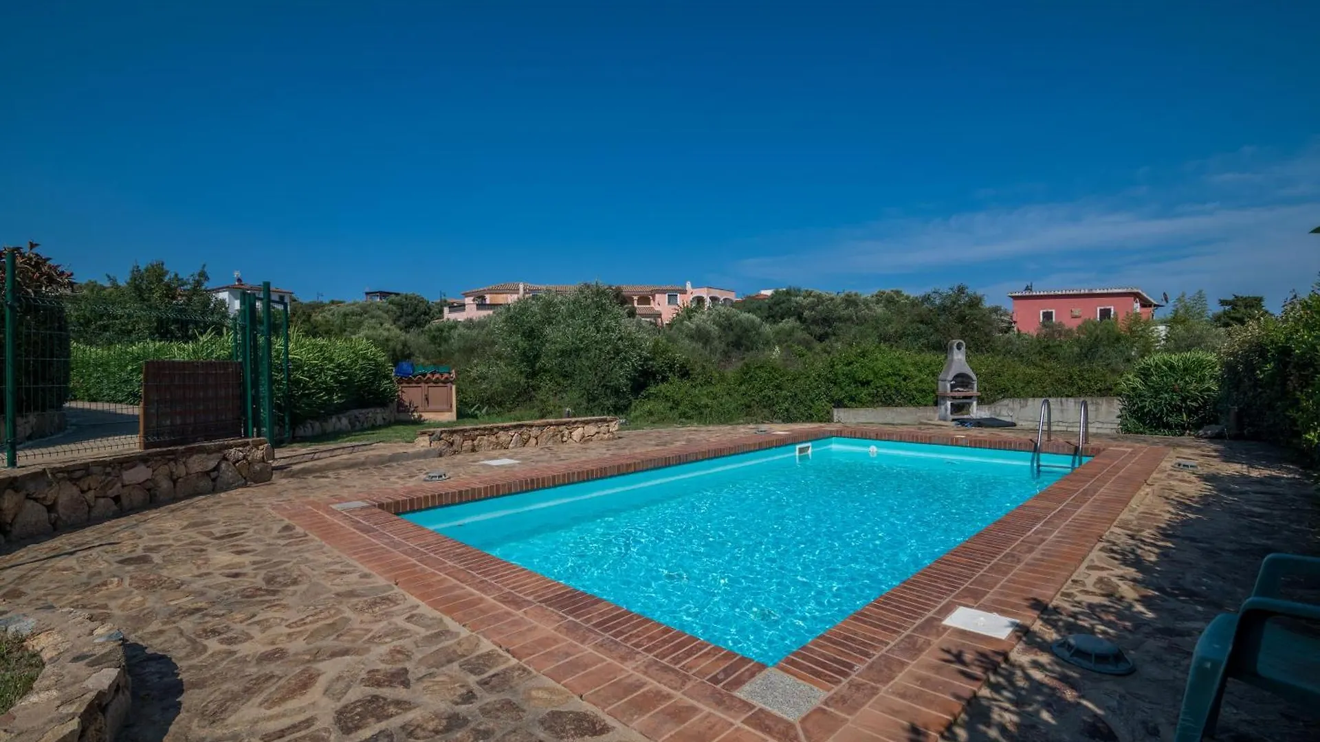 Celeste House With Pool - Happy Rentals أولبيا إيطاليا